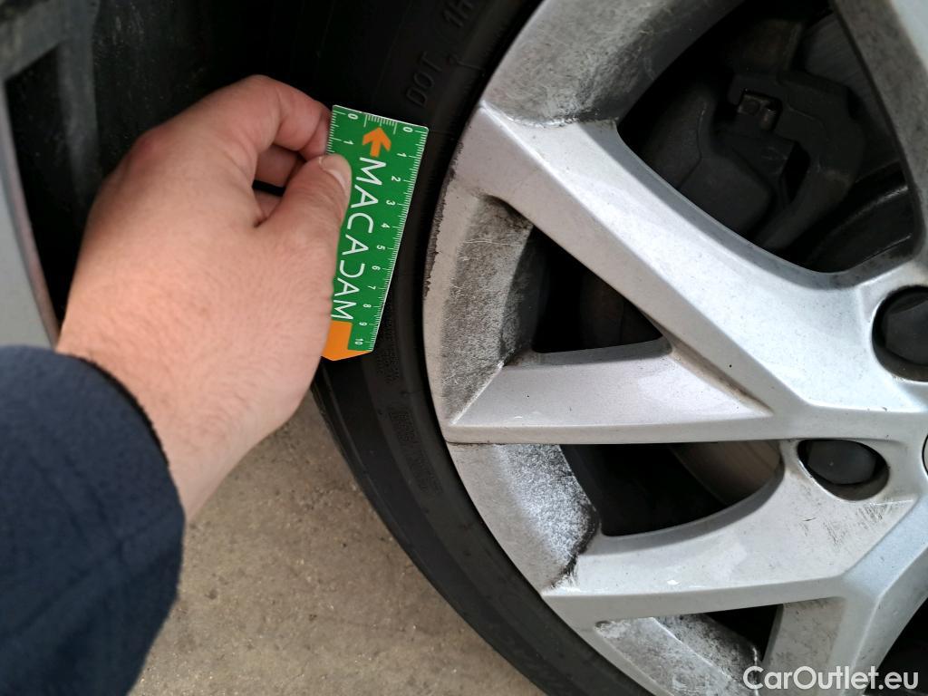  Seat  Leon SEAT  Sportstourer / 2020 / 5P / Break 2.0 TDI 150 DSG S&S Style Business #27