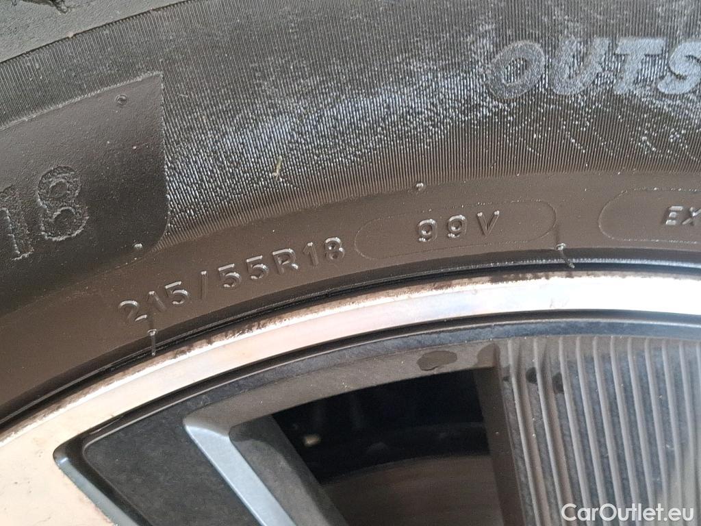  Peugeot  2008  GT 1.2 PureTech 155CV BVA8 E6d #21