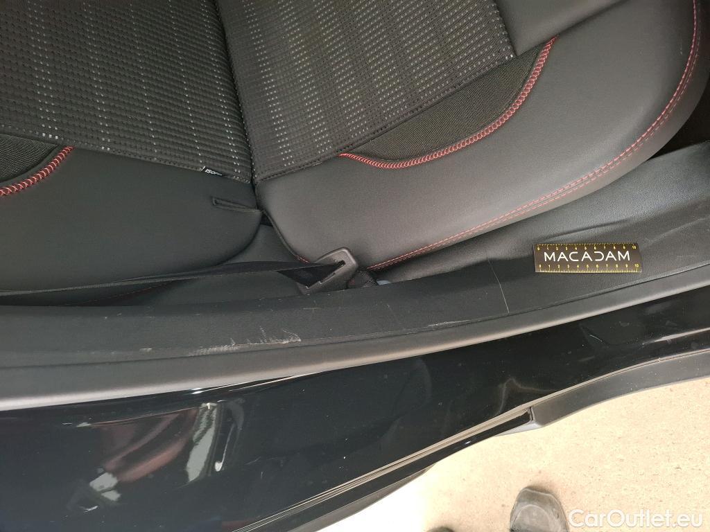  Peugeot  2008  GT Line 1.2 PureTech 110CV BVA6 E6dT #19