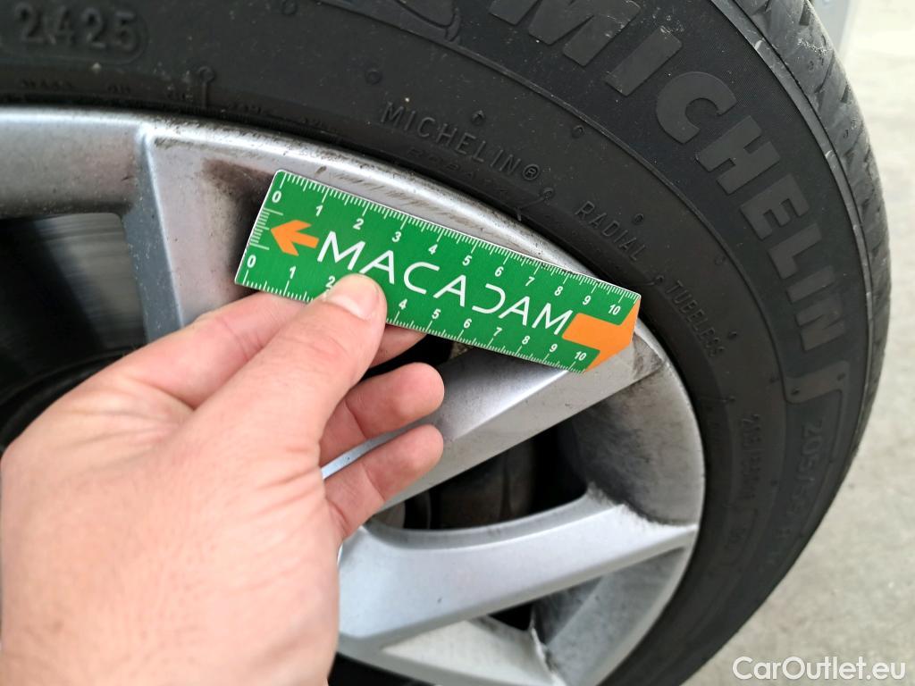  Seat  Leon SEAT  Sportstourer / 2020 / 5P / Break 2.0 TDI 150 DSG S&S Style Business #18