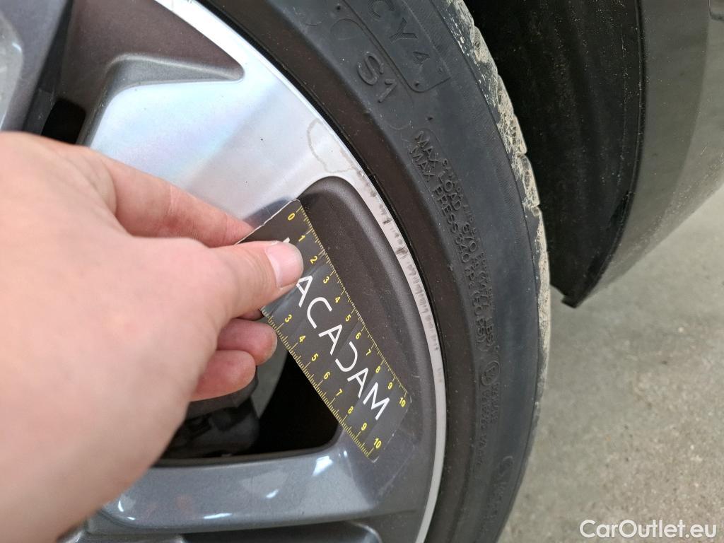  Peugeot  308  SW GT 1.5 HDi 130CV BVA8 E6d #27