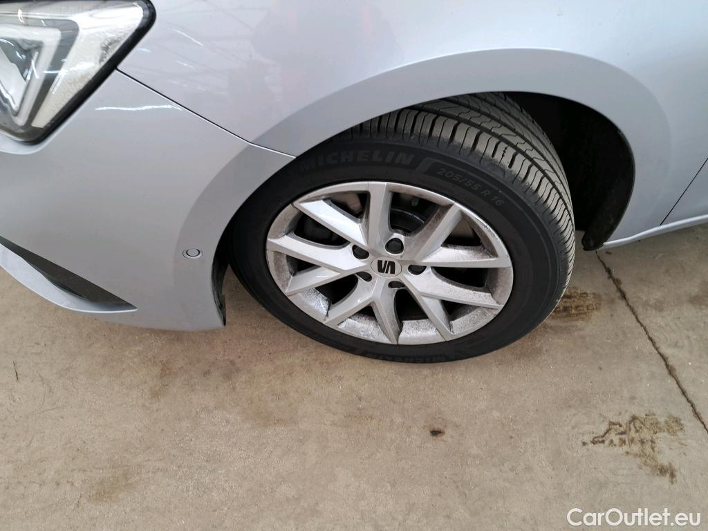  Seat  Leon SEAT  Sportstourer / 2020 / 5P / Break 2.0 TDI 150 DSG S&S Style Business #22