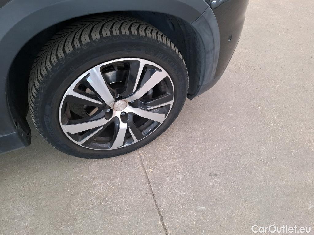  Peugeot  2008  GT Line 1.2 PureTech 110CV BVA6 E6dT #4