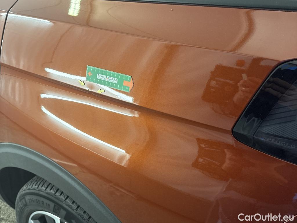  Peugeot  5008  Allure Pack 1.5 HDi 130CV BVA8 7 Sieges E6d #11