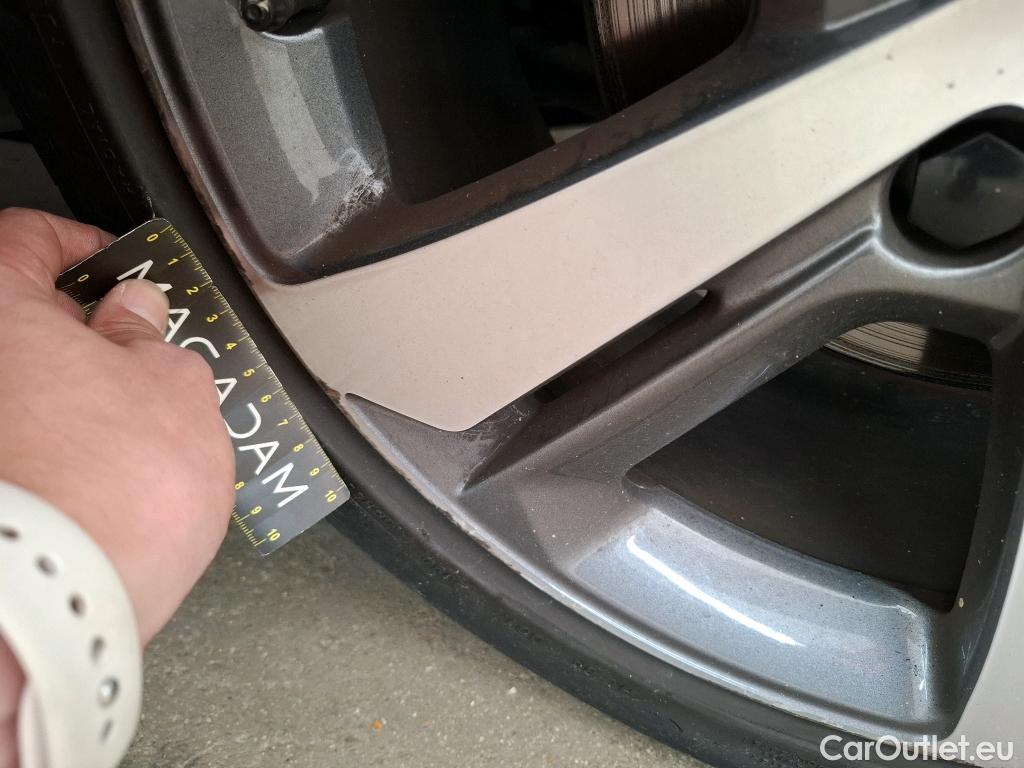  Peugeot  308  SW GT 1.5 HDi 130CV BVA8 E6d #43