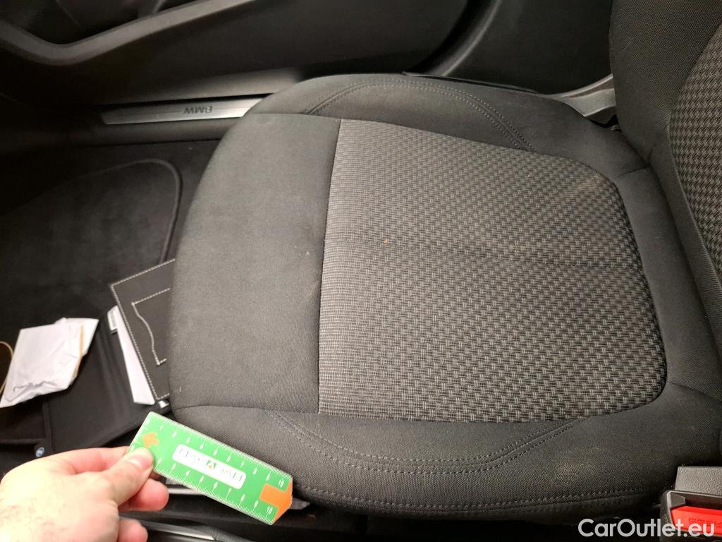  Bmw  Serie 1 BMW Série 1 / 2019 / 5P / Berline 116i DKG7 Business Design #16