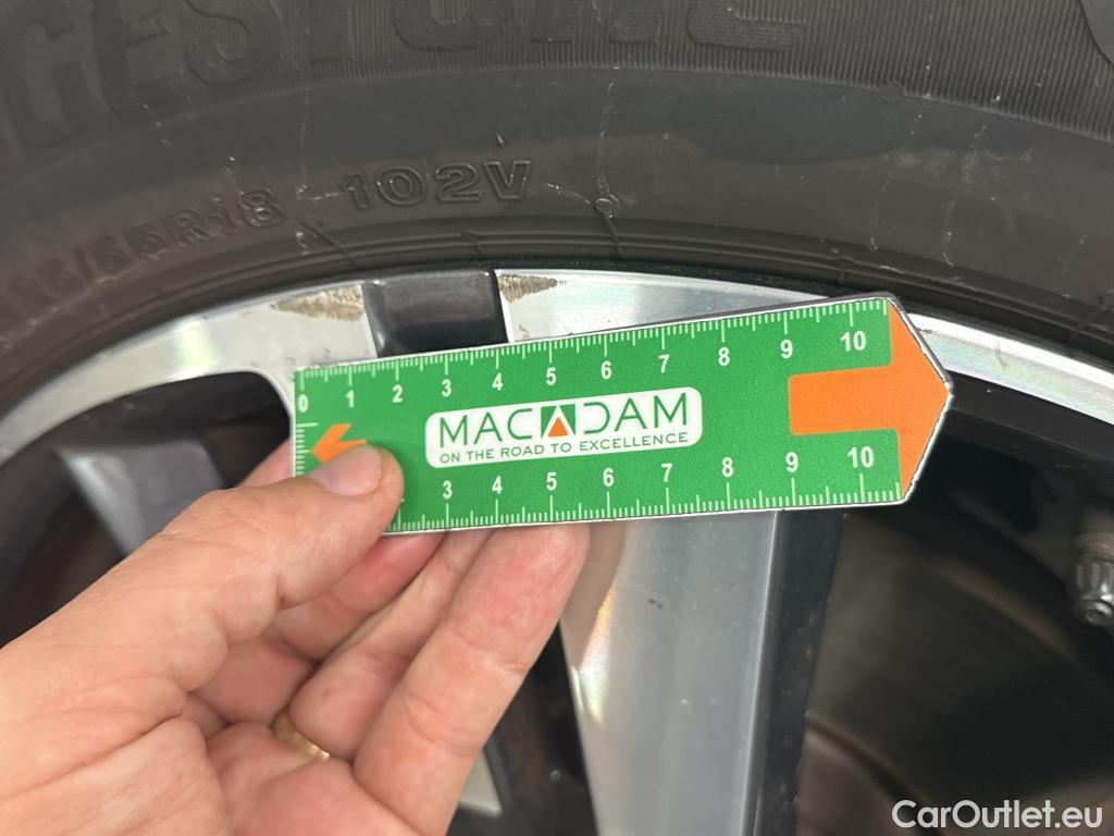  Peugeot  5008  Allure Pack 1.5 HDi 130CV BVA8 7 Sieges E6d #20