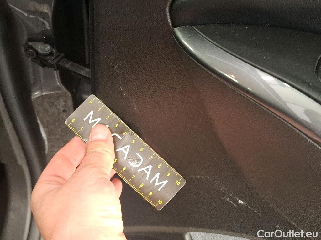  Opel   Grandland X Grandland X Elegance Business 1.2 Turbo 130CV BVA8 E6d #9