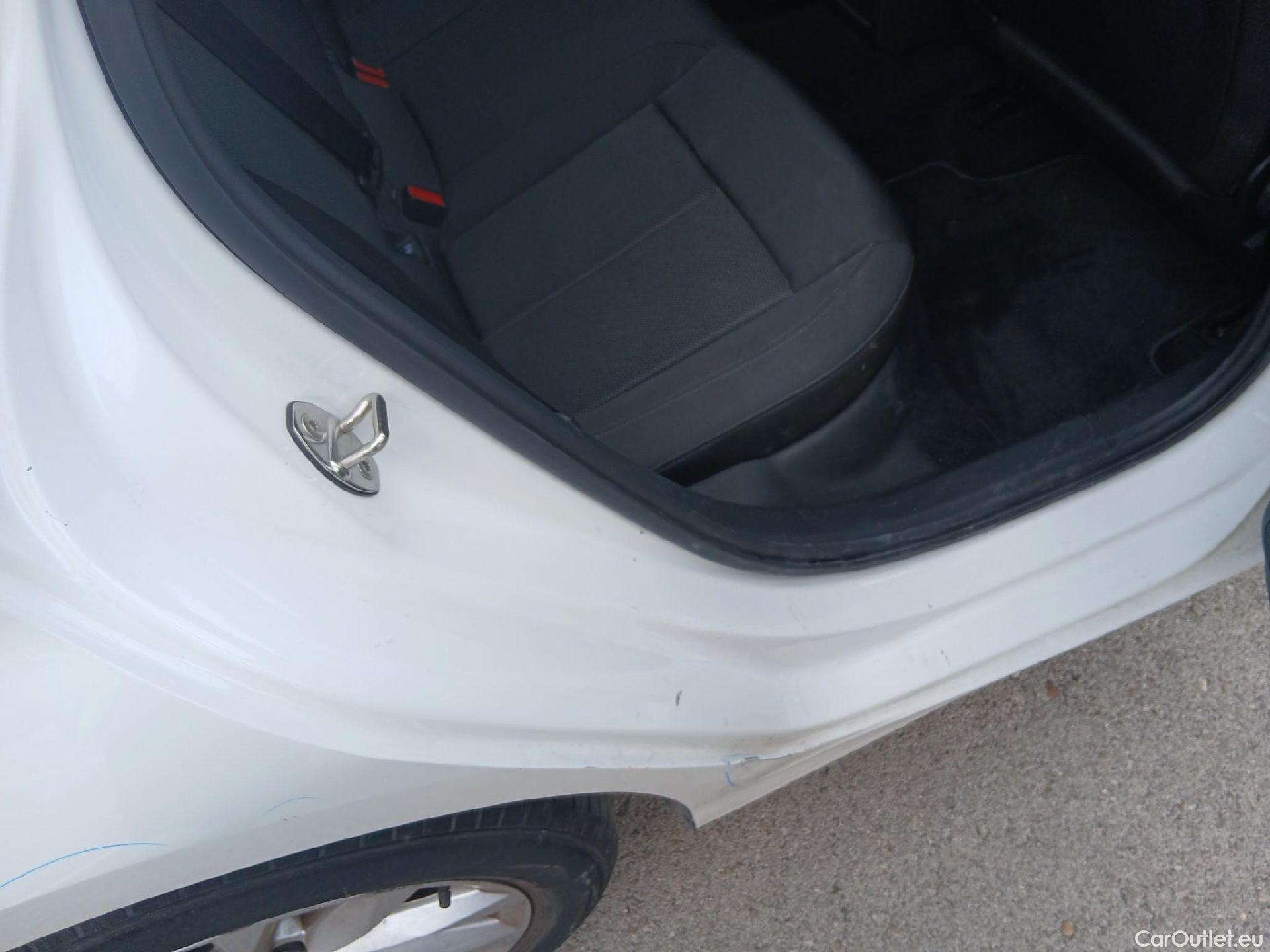  Audi  A3 AUDI  / 2020 / 5P / berlina con portón Sportback 30 TFSI 81kW (110CV) S tronic #38