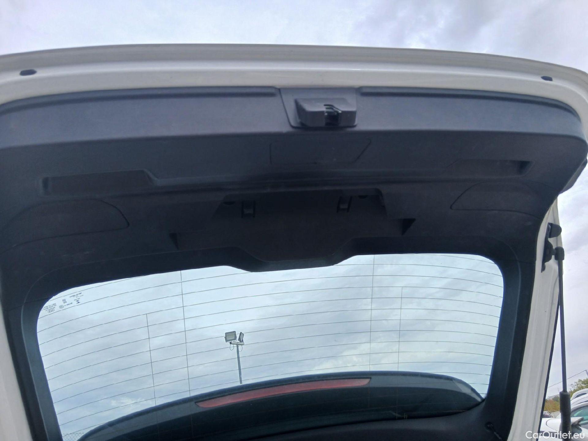  Audi  A3 AUDI  / 2020 / 5P / berlina con portón Sportback 30 TFSI 81kW (110CV) S tronic #28