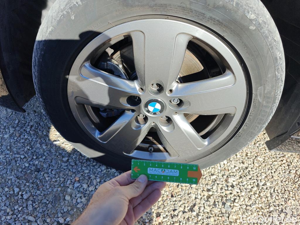  Bmw  Serie 1 BMW  / 2019 / 5P / berlina con portón 116d #38