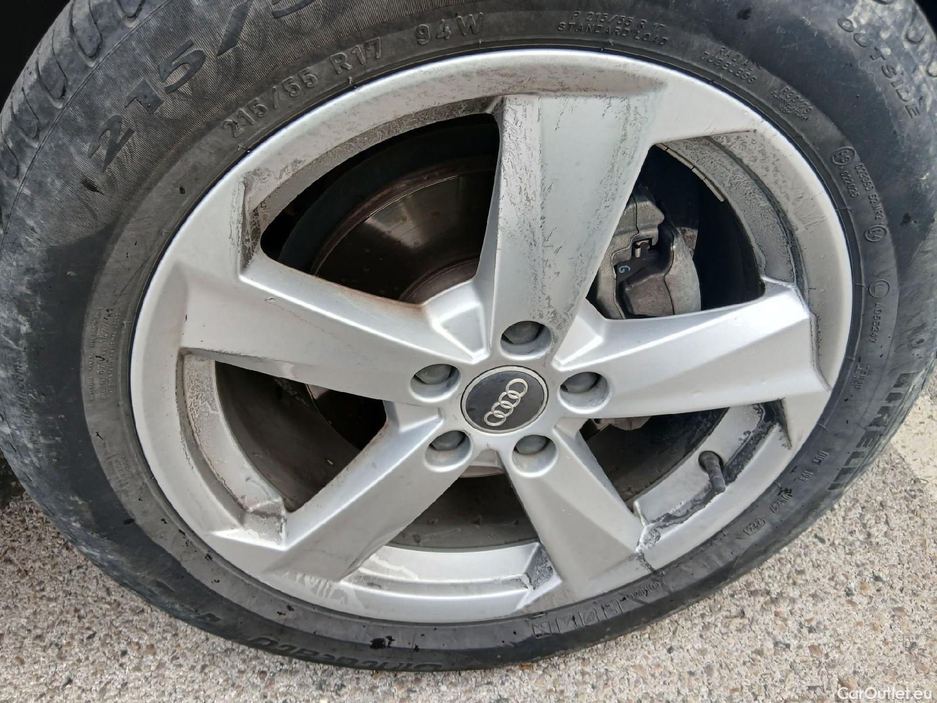  Audi  Q2 AUDI  / 2016 / 5P / todoterreno Sport 30 TFSI 85kW (116CV) CX #31