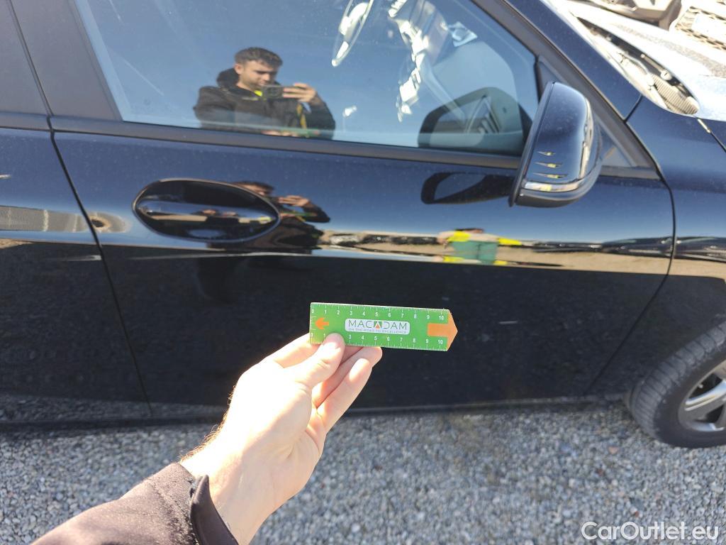  Bmw  Serie 1 BMW  / 2019 / 5P / berlina con portón 116d #4