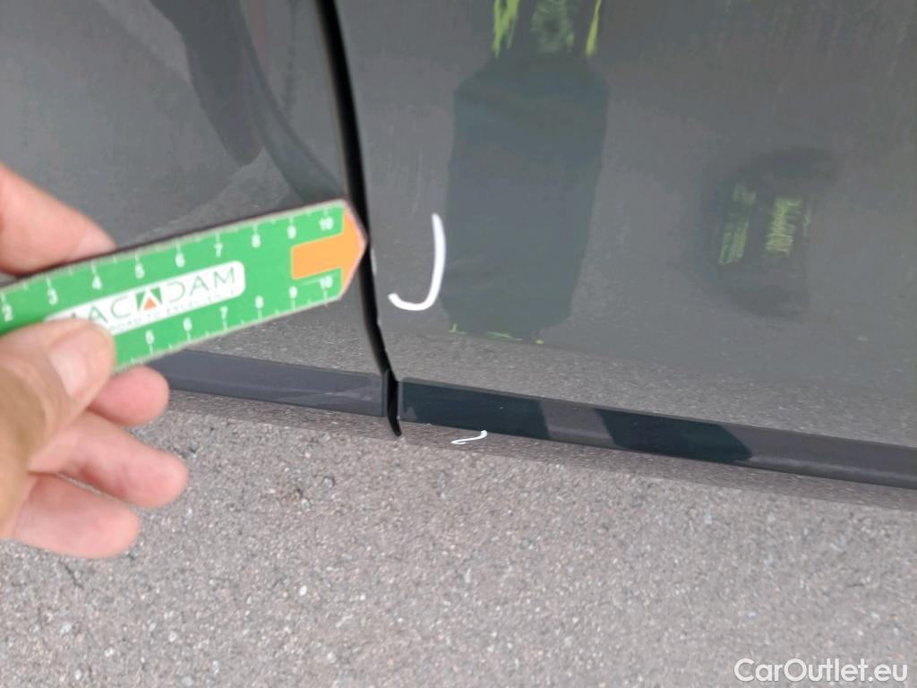  Audi  Q3 AUDI  / 2018 / 5P / todoterreno Advanced 35 TDI 110kW (150CV) S tronic (AC5) #24