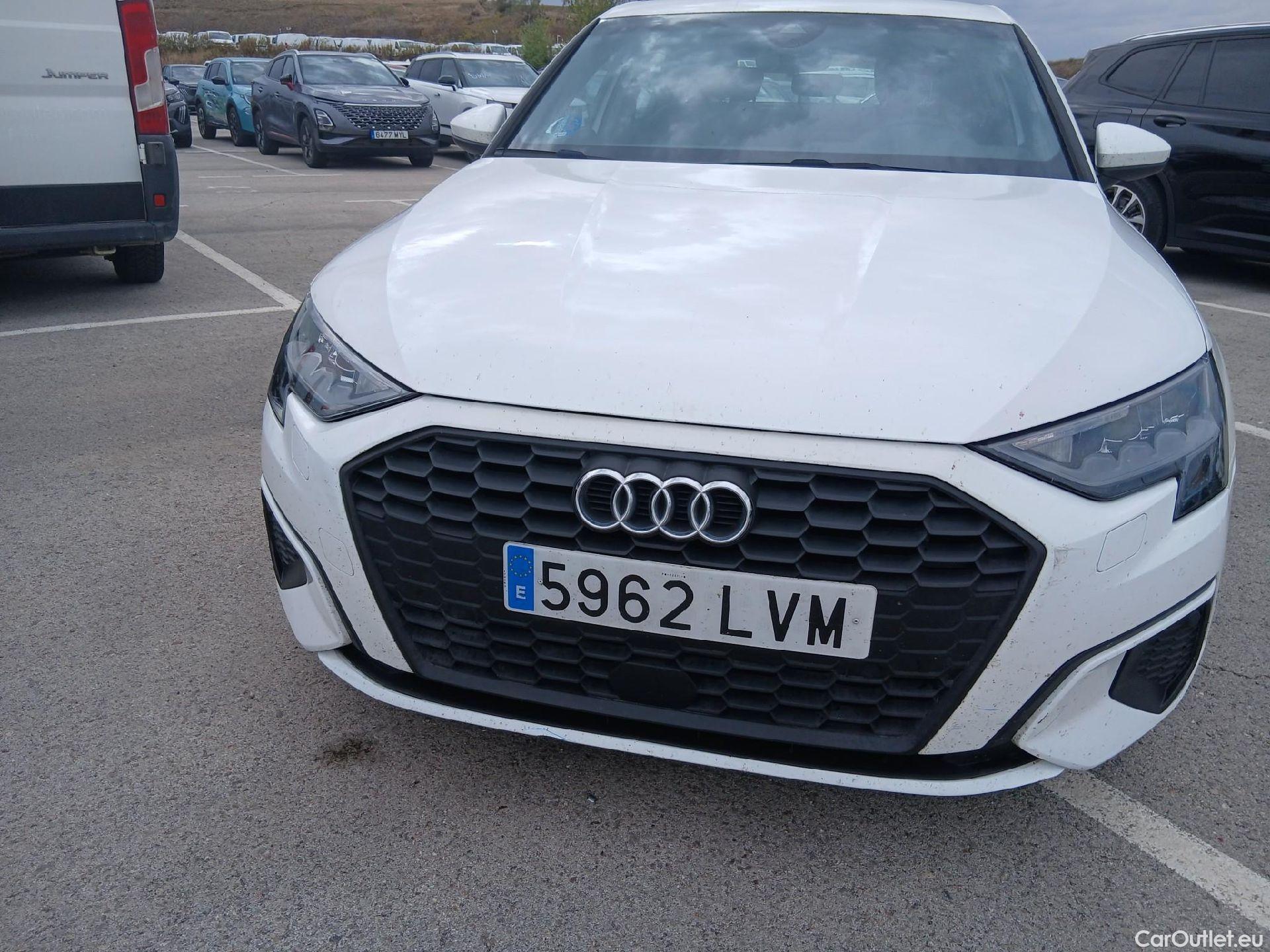  Audi  A3 AUDI  / 2020 / 5P / berlina con portón Sportback 30 TFSI 81kW (110CV) S tronic #10