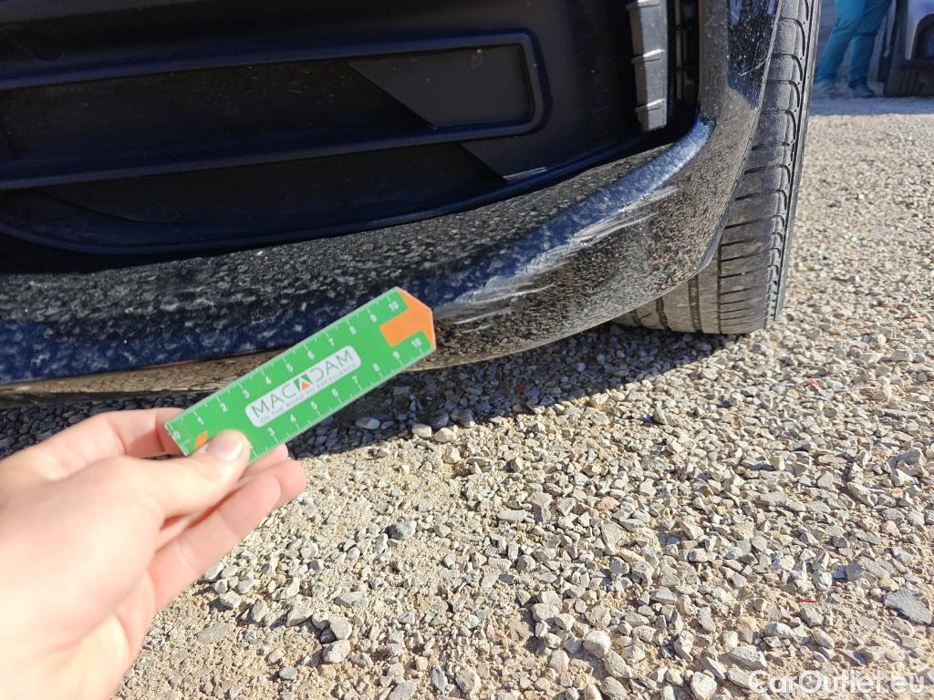  Bmw  Serie 1 BMW  / 2019 / 5P / berlina con portón 116d #28