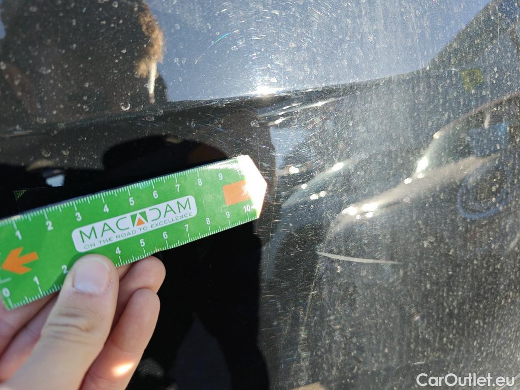  Bmw  Serie 1 BMW  / 2019 / 5P / berlina con portón 116d #37