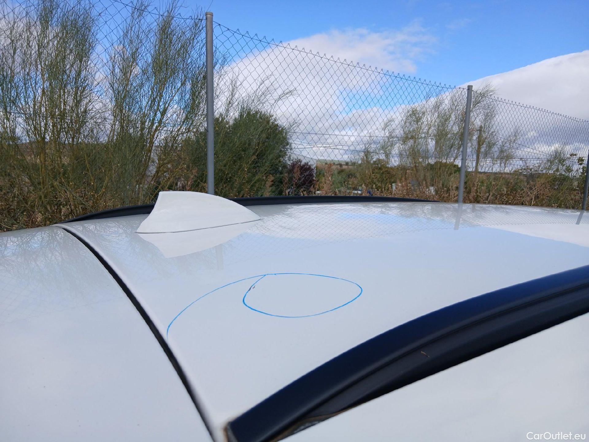  Bmw  X1 BMW  / 2015 / 5P / todoterreno sDrive18d #16