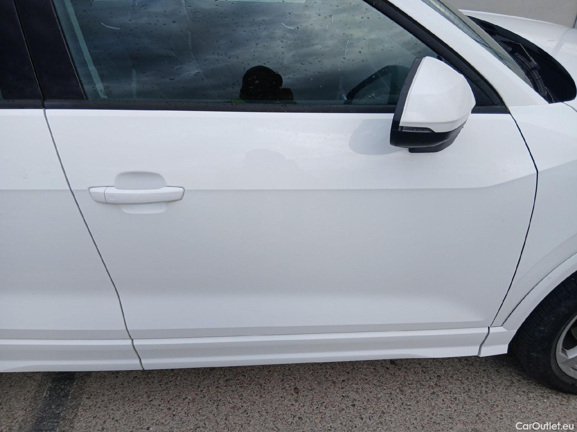  Audi  Q2 AUDI  / 2016 / 5P / todoterreno Sport 30 TFSI 85kW (116CV) CX #30