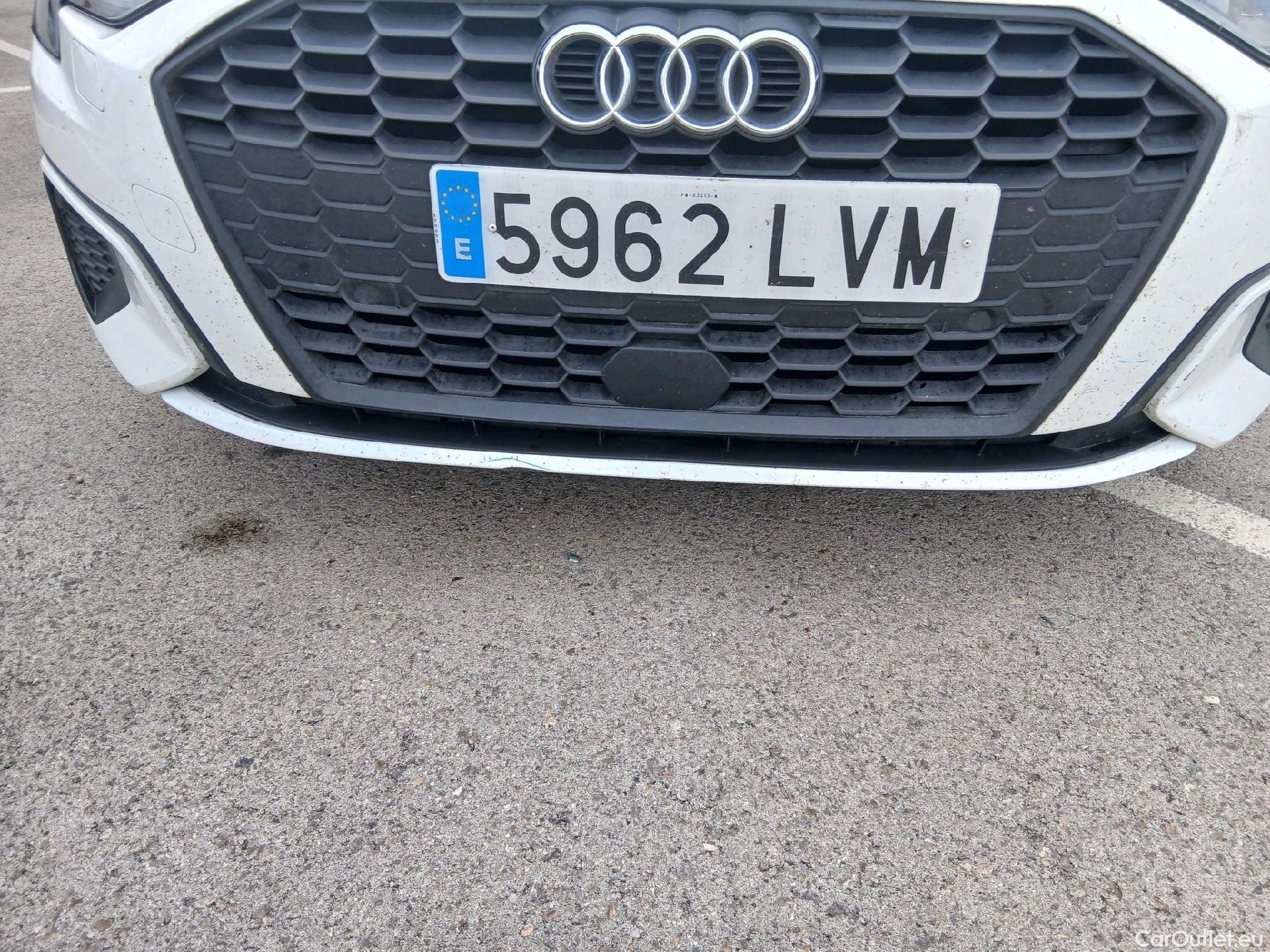  Audi  A3 AUDI  / 2020 / 5P / berlina con portón Sportback 30 TFSI 81kW (110CV) S tronic #11