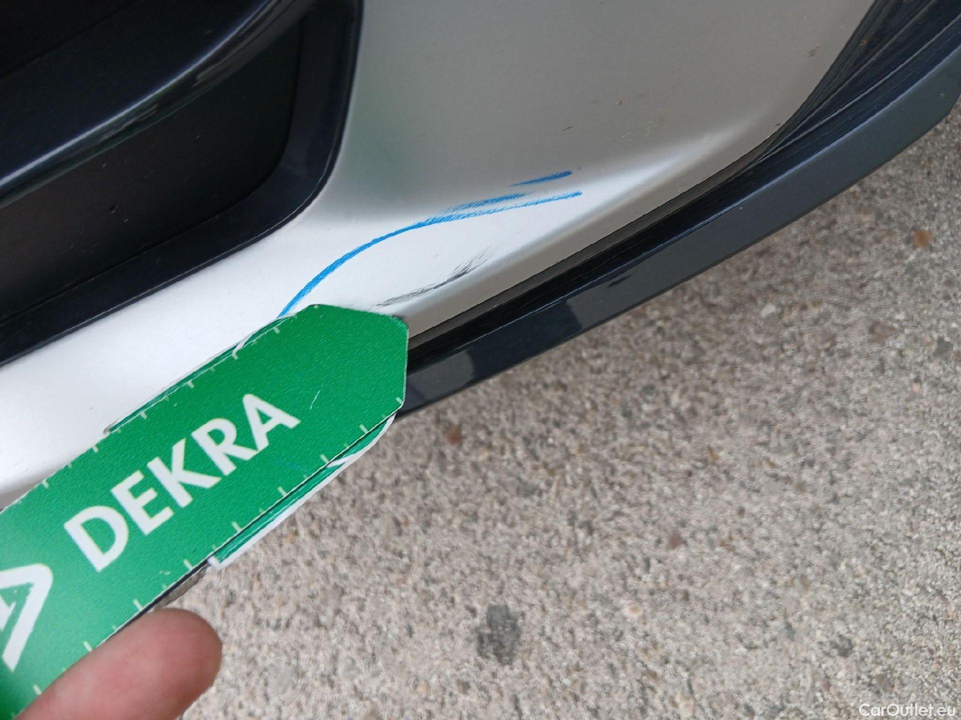  Audi  Q2 AUDI  / 2016 / 5P / todoterreno Design 30 TFSI 85kW (116CV) #8