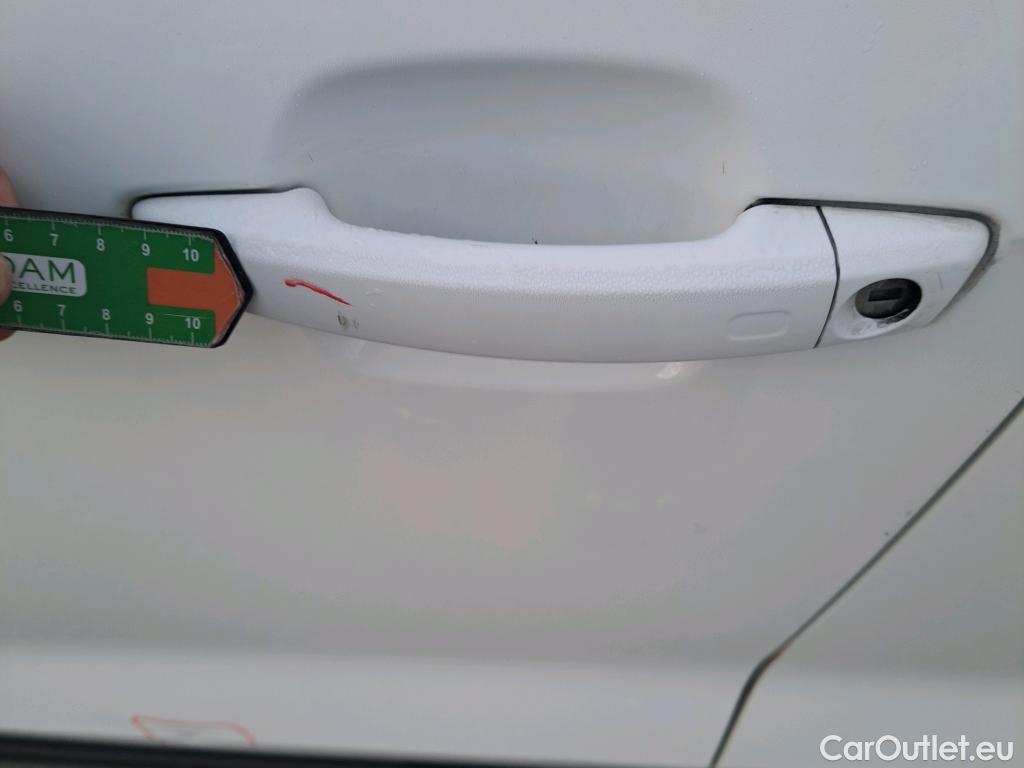  Audi  Q2 AUDI  / 2020 / 5P / todoterreno Advanced 35 TFSI 110kW (150CV) S tronic (AC) #24