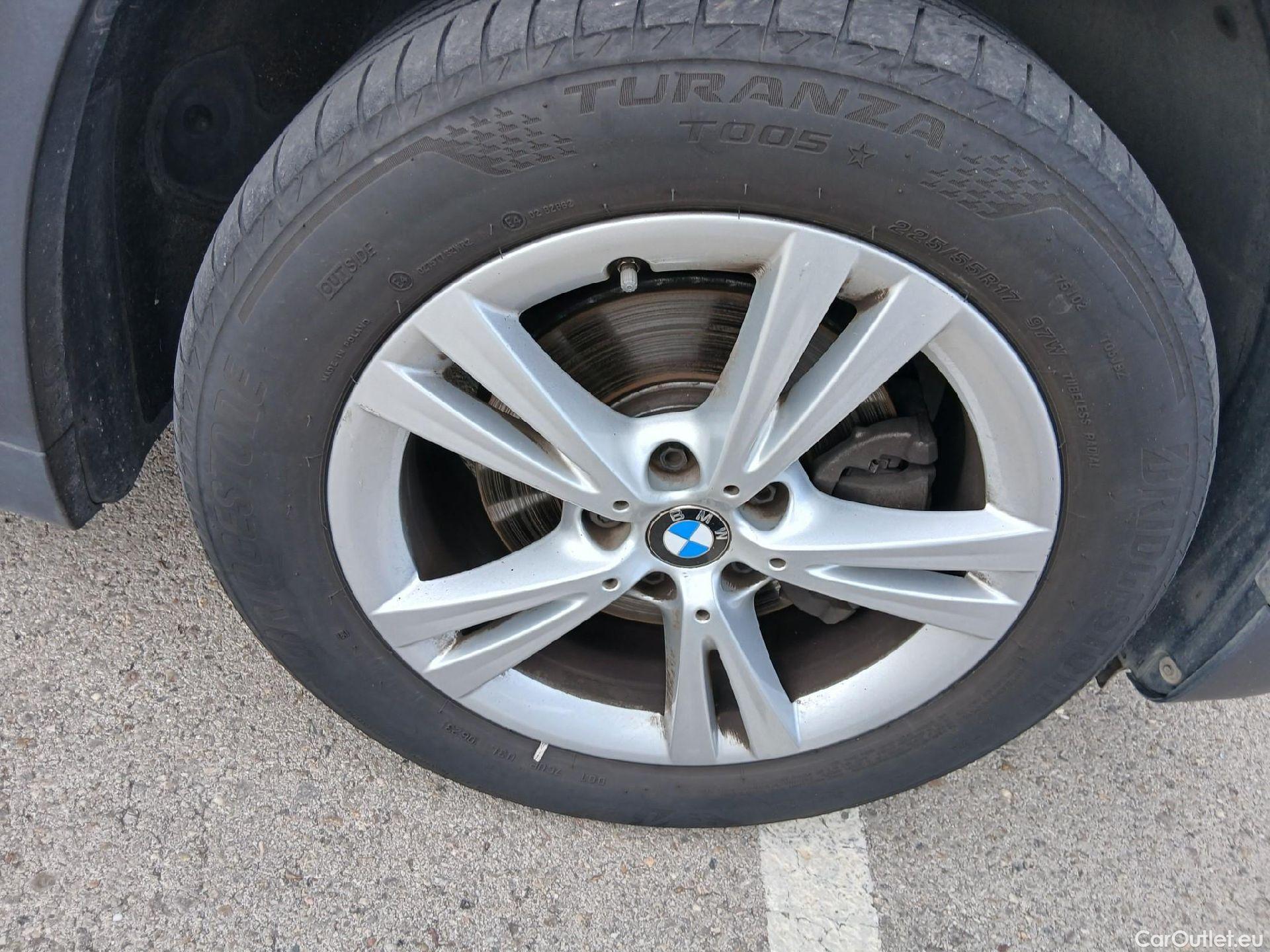  Bmw  X1 BMW  / 2015 / 5P / todoterreno sDrive18d #3