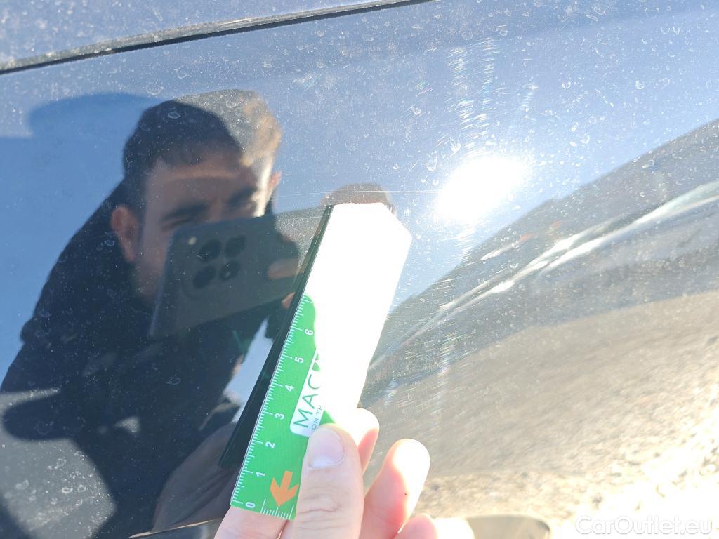  Bmw  Serie 1 BMW  / 2019 / 5P / berlina con portón 116d #45