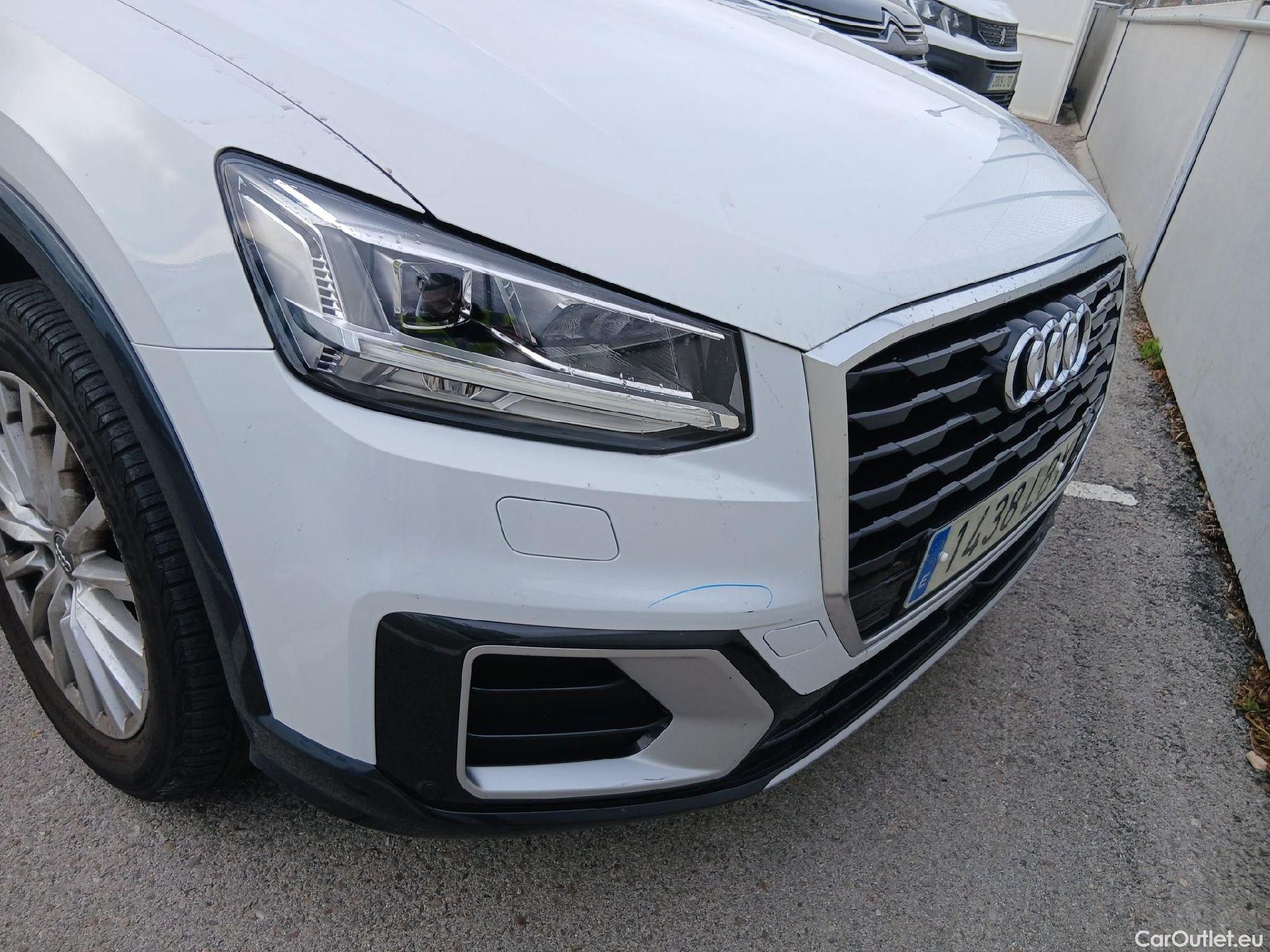  Audi  Q2 AUDI  / 2016 / 5P / todoterreno Design 30 TFSI 85kW (116CV) #6