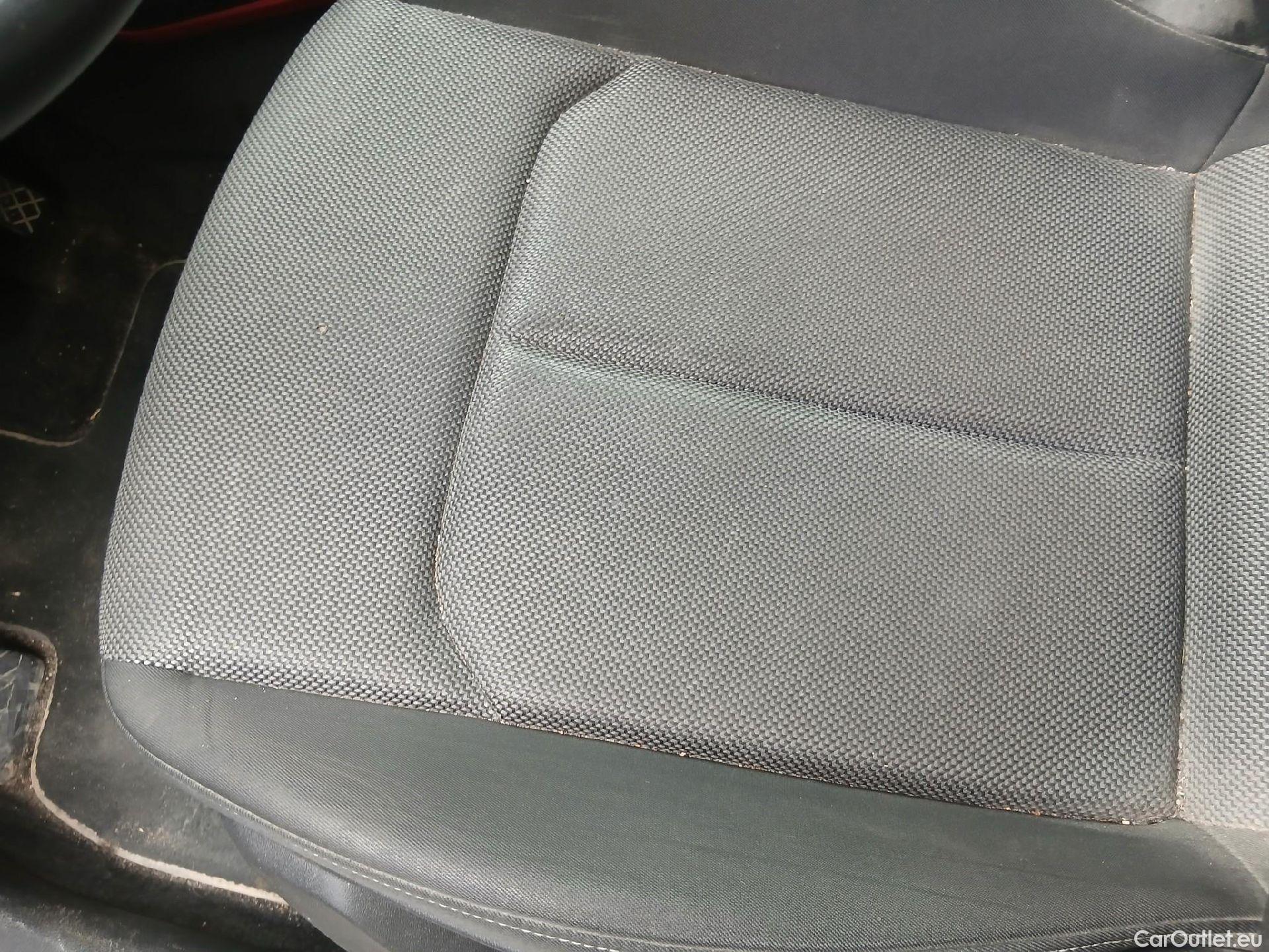  Audi  Q2 AUDI  / 2016 / 5P / todoterreno Sport 30 TFSI 85kW (116CV) CX #12