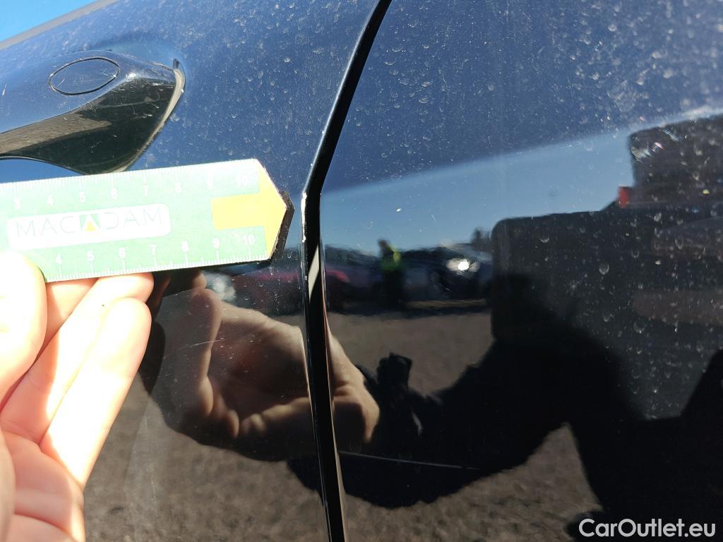  Bmw  Serie 1 BMW  / 2019 / 5P / berlina con portón 116d #11