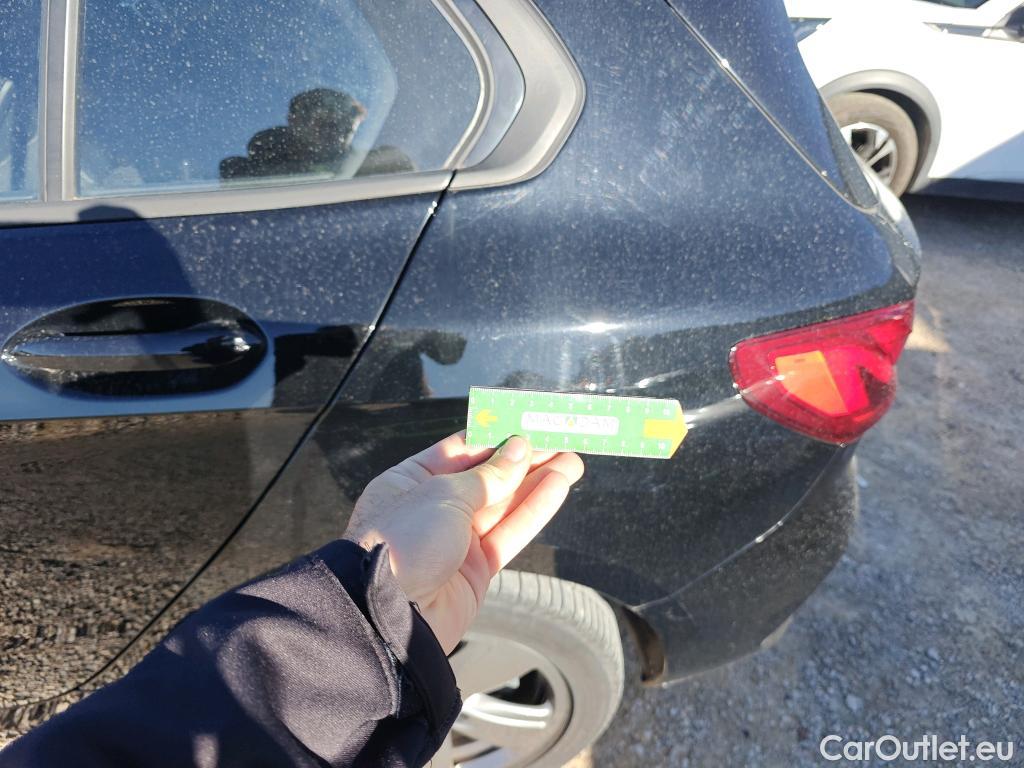  Bmw  Serie 1 BMW  / 2019 / 5P / berlina con portón 116d #35