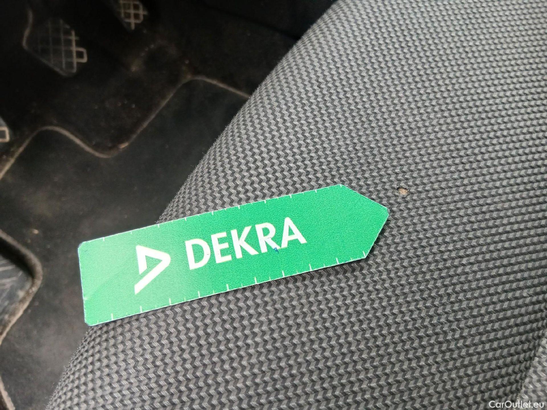  Audi  Q2 AUDI  / 2016 / 5P / todoterreno Sport 30 TFSI 85kW (116CV) CX #13