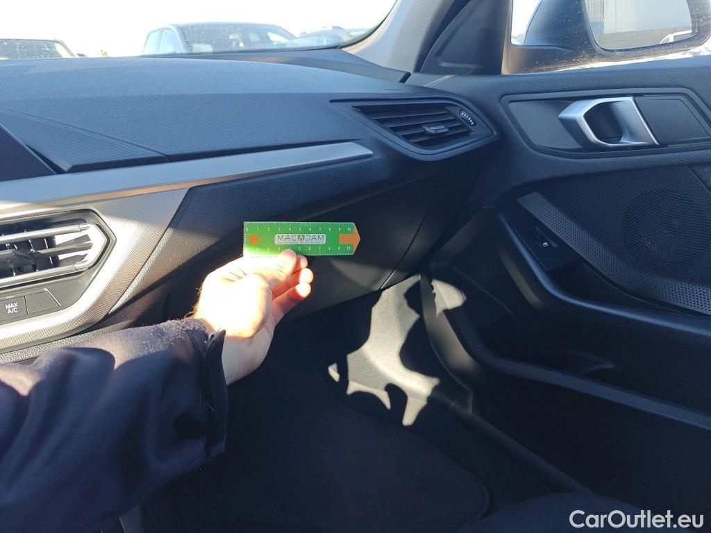  Bmw  Serie 1 BMW  / 2019 / 5P / berlina con portón 116d #18