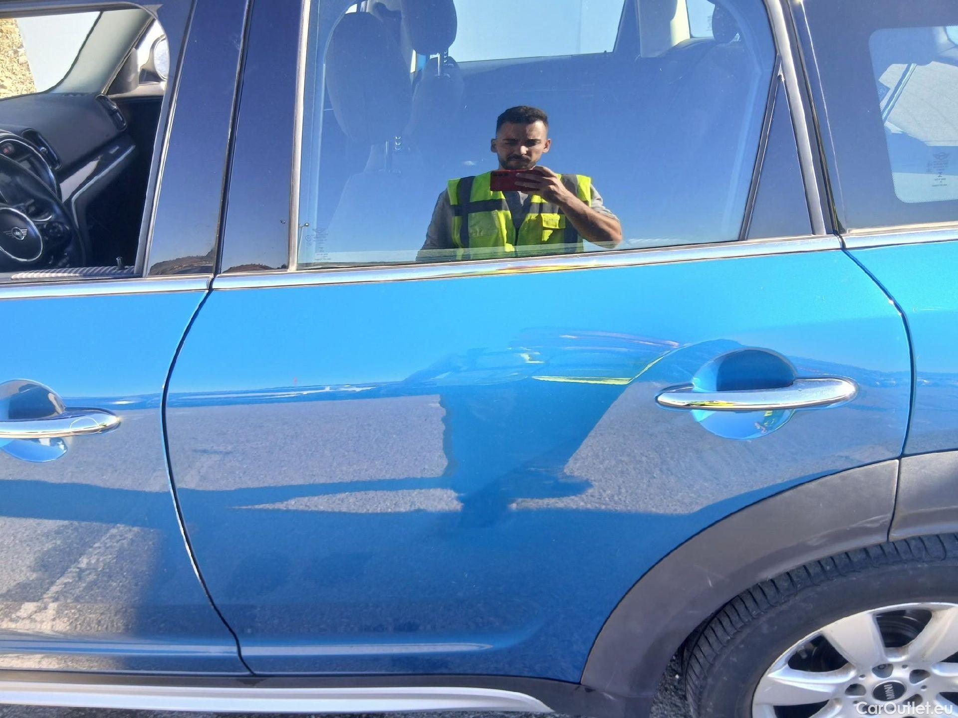  Mini  Countryman MINI  / 2016 / 5P / berlina con portón Cooper S E ALL4 #22