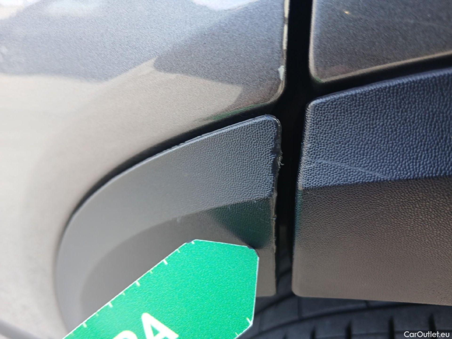  Mercedes  GLB Clase   200 d (247.612)AMG AMG Line 150CV AT8 E6d #23