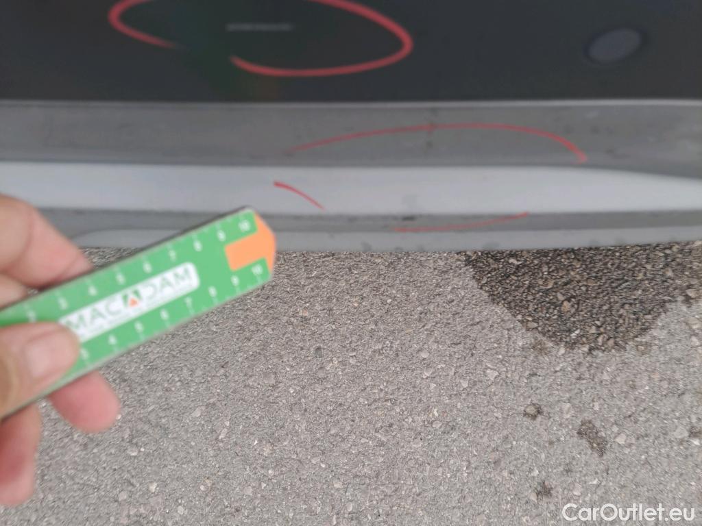  Hyundai  Konna HYUNDAI Kona / 2017 / 5P / todoterreno 1.6 GDI HEV SLE DCT #22