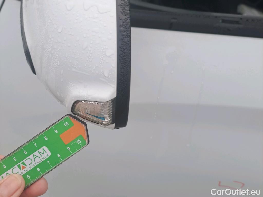  Hyundai  Konna HYUNDAI Kona / 2017 / 5P / todoterreno 1.6 GDI HEV SLE DCT #31