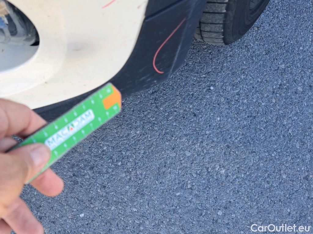  Mini  Cooper MINI MINI / 2014 / 5P / berlina con portón ONE 5 PUERTAS (CX) #8