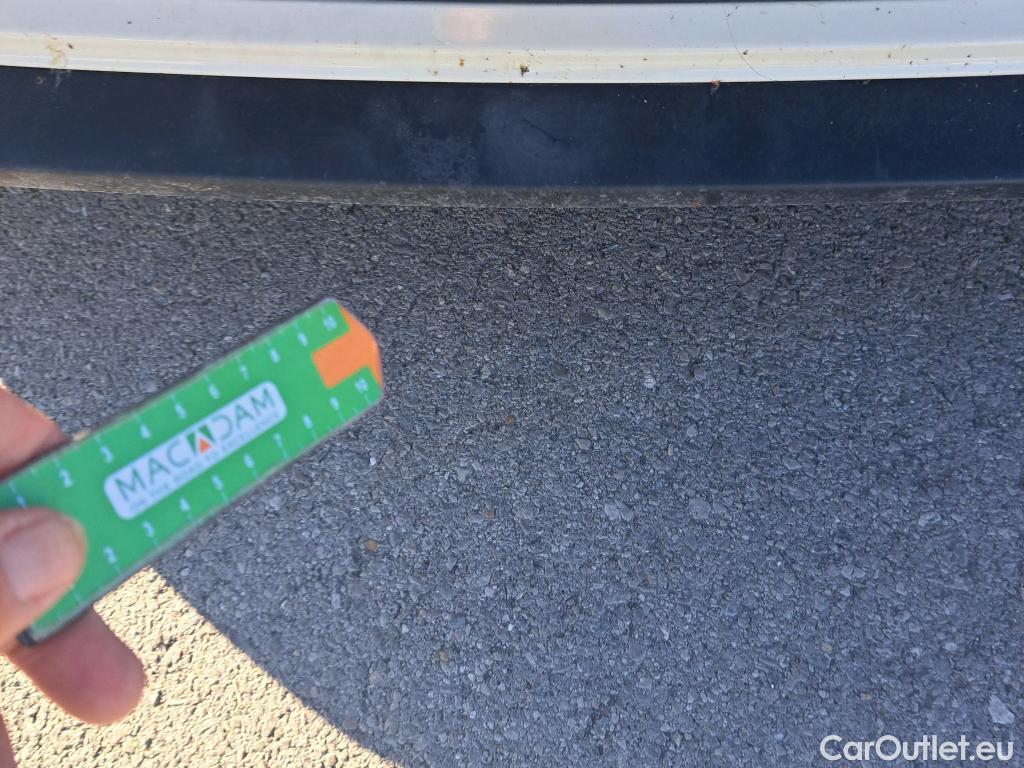  Mini  Cooper MINI MINI / 2014 / 5P / berlina con portón ONE 5 PUERTAS (CX) #9