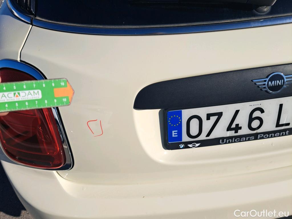  Mini  Cooper MINI MINI / 2014 / 5P / berlina con portón ONE 5 PUERTAS (CX) #27
