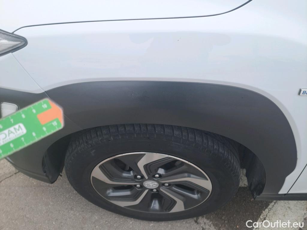  Hyundai  Konna HYUNDAI Kona / 2017 / 5P / todoterreno 1.6 GDI HEV SLE DCT #24