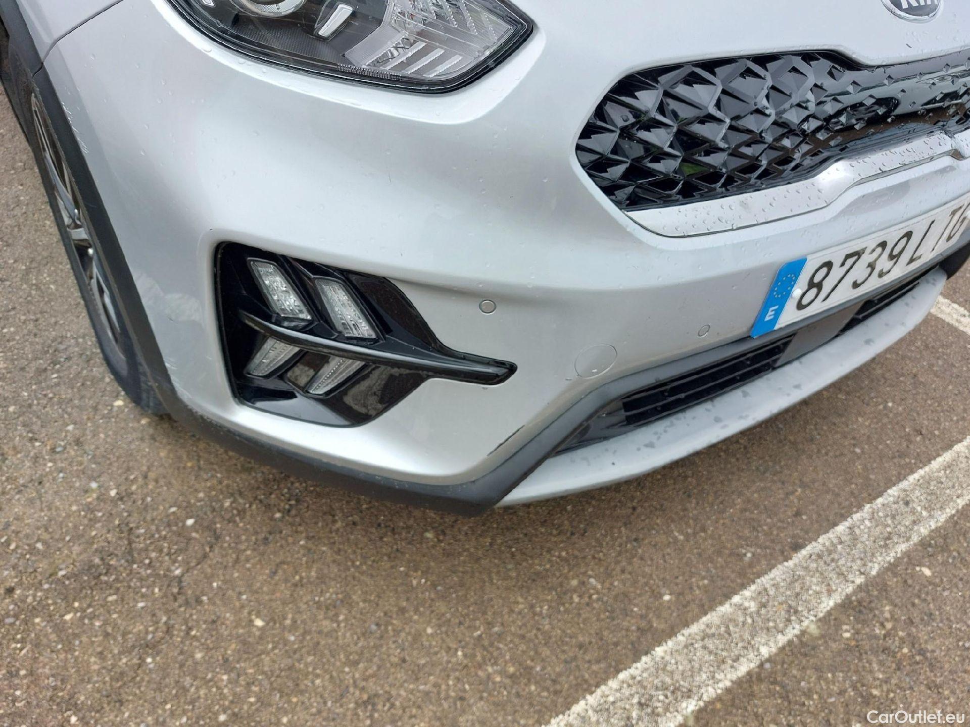  KIA  Niro KIA  / 2019 / 5P / crossover 1.6 GDi PHEV 104kW (141CV) Drive #2