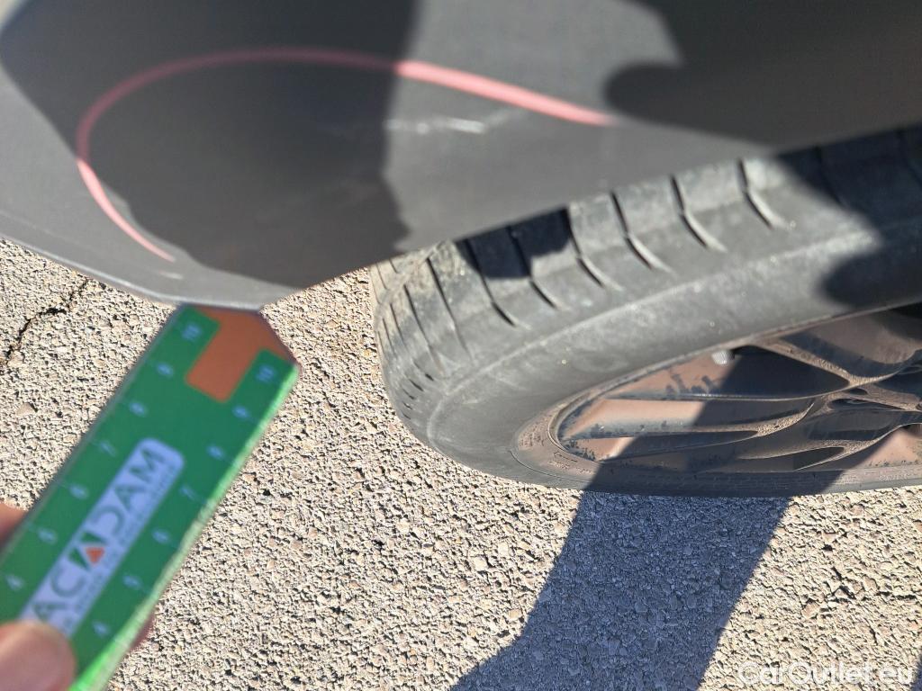  Mini  Cooper MINI MINI / 2014 / 5P / berlina con portón ONE 5 PUERTAS (CX) #22