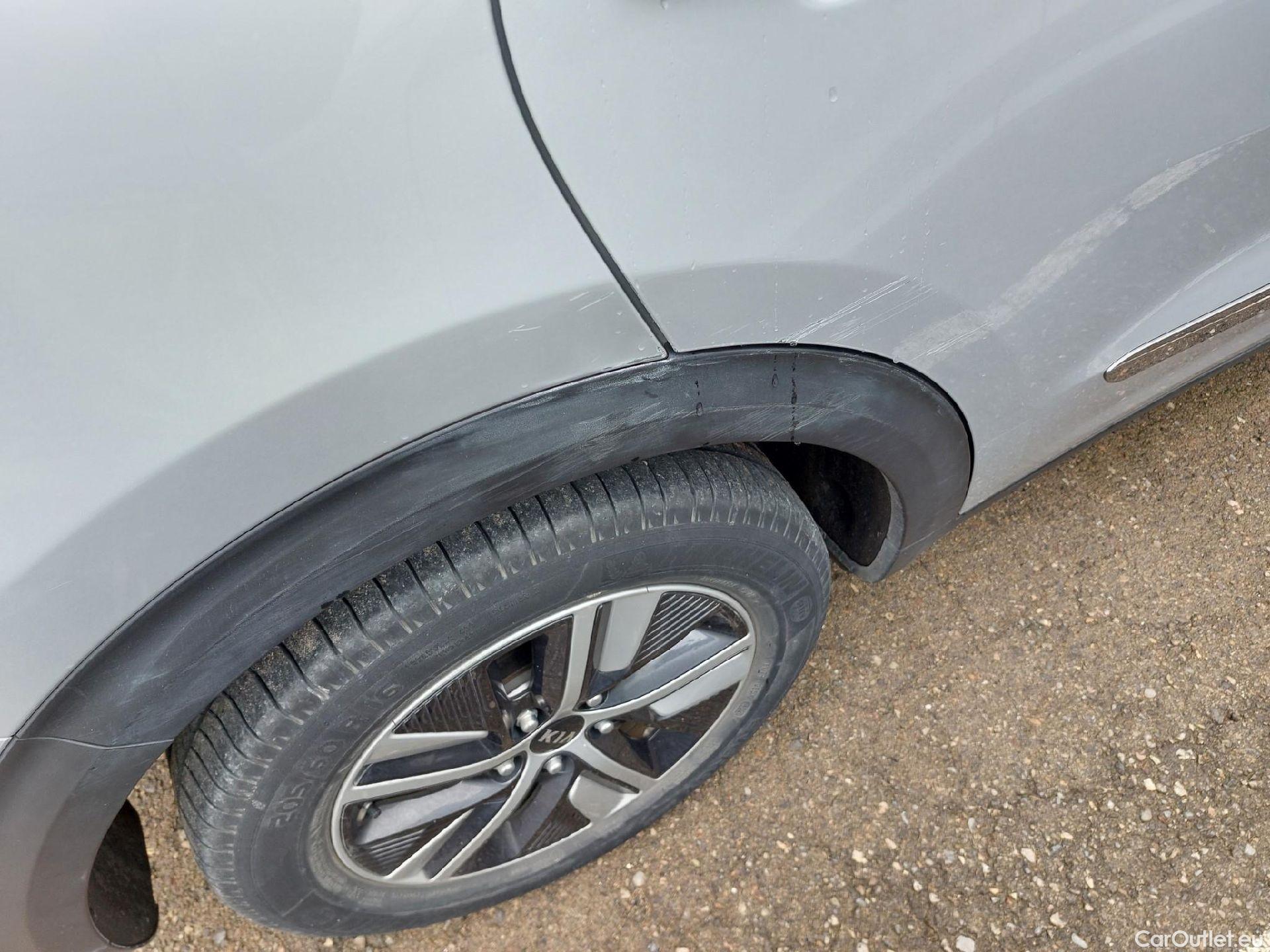  KIA  Niro KIA  / 2019 / 5P / crossover 1.6 GDi PHEV 104kW (141CV) Drive #12