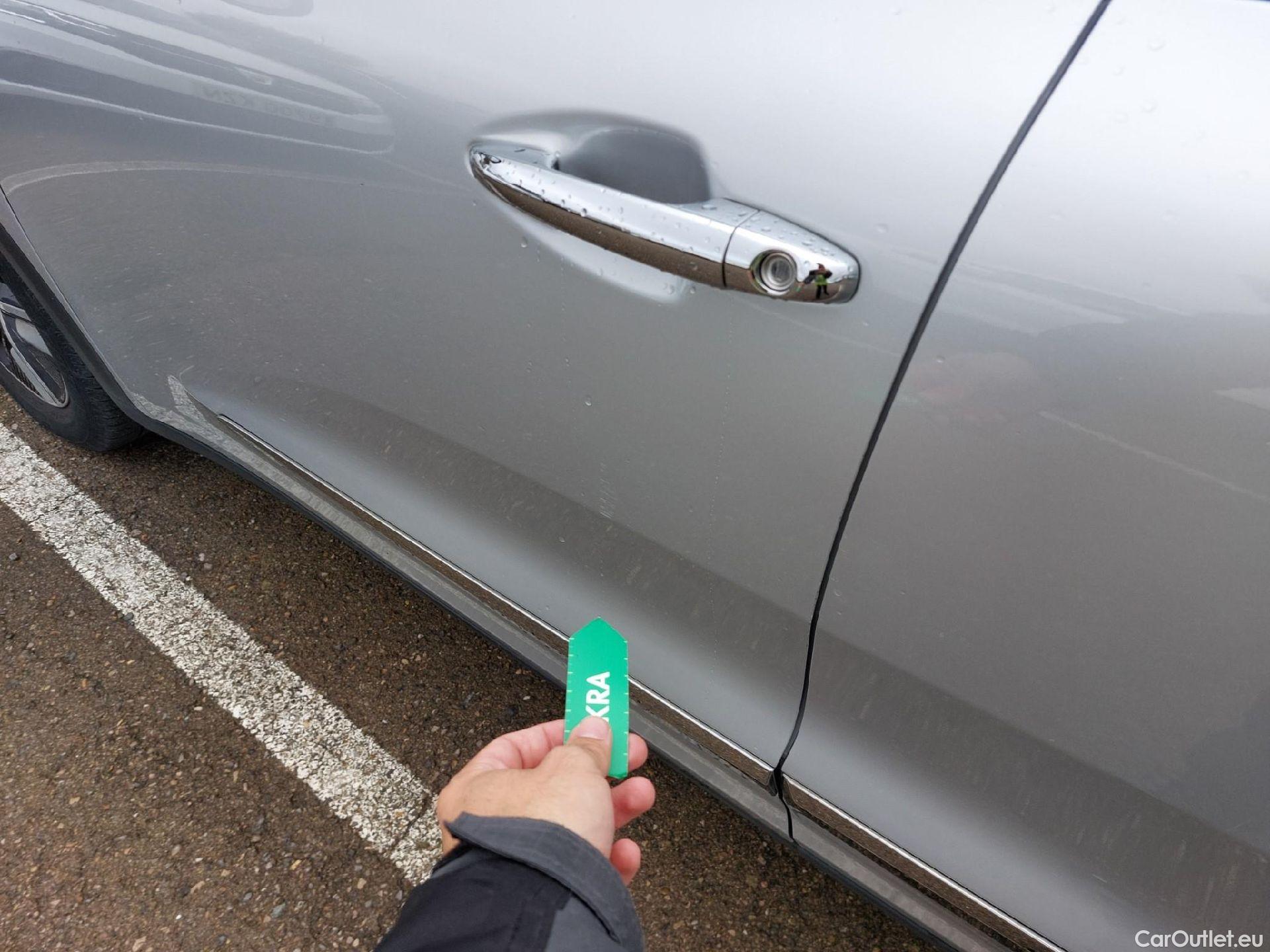  KIA  Niro KIA  / 2019 / 5P / crossover 1.6 GDi PHEV 104kW (141CV) Drive #7