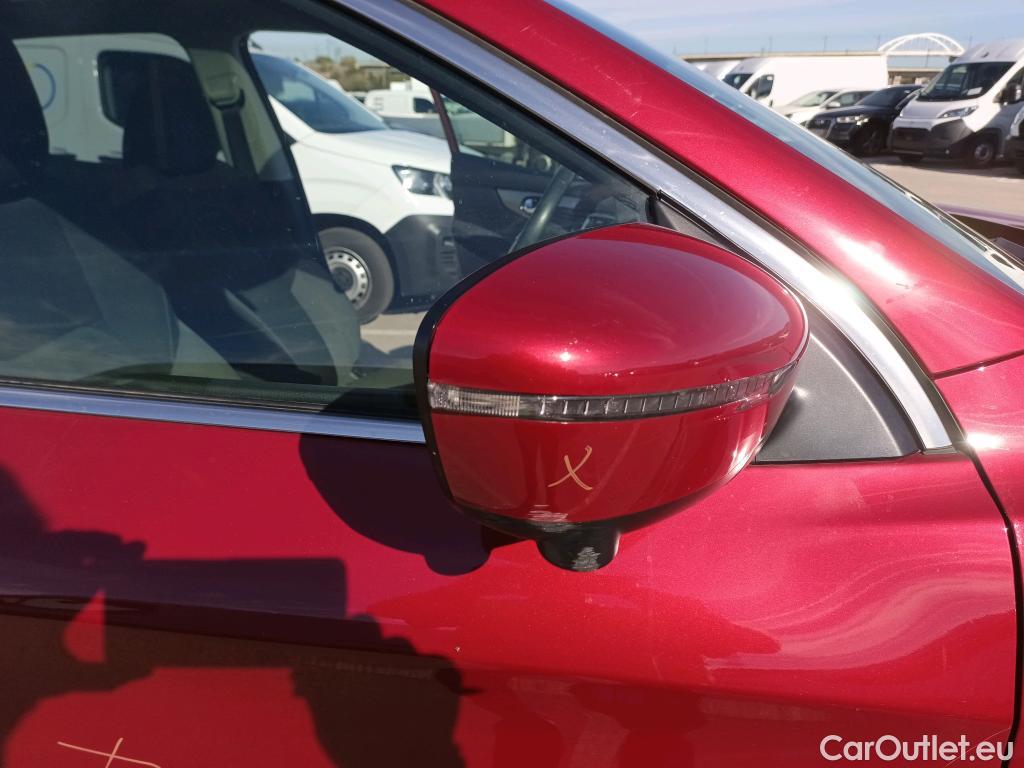  Nissan  Qashqai NISSAN  / 2017 / 5P / todoterreno dCi 96 kW (130 CV) N-CONNECTA #25