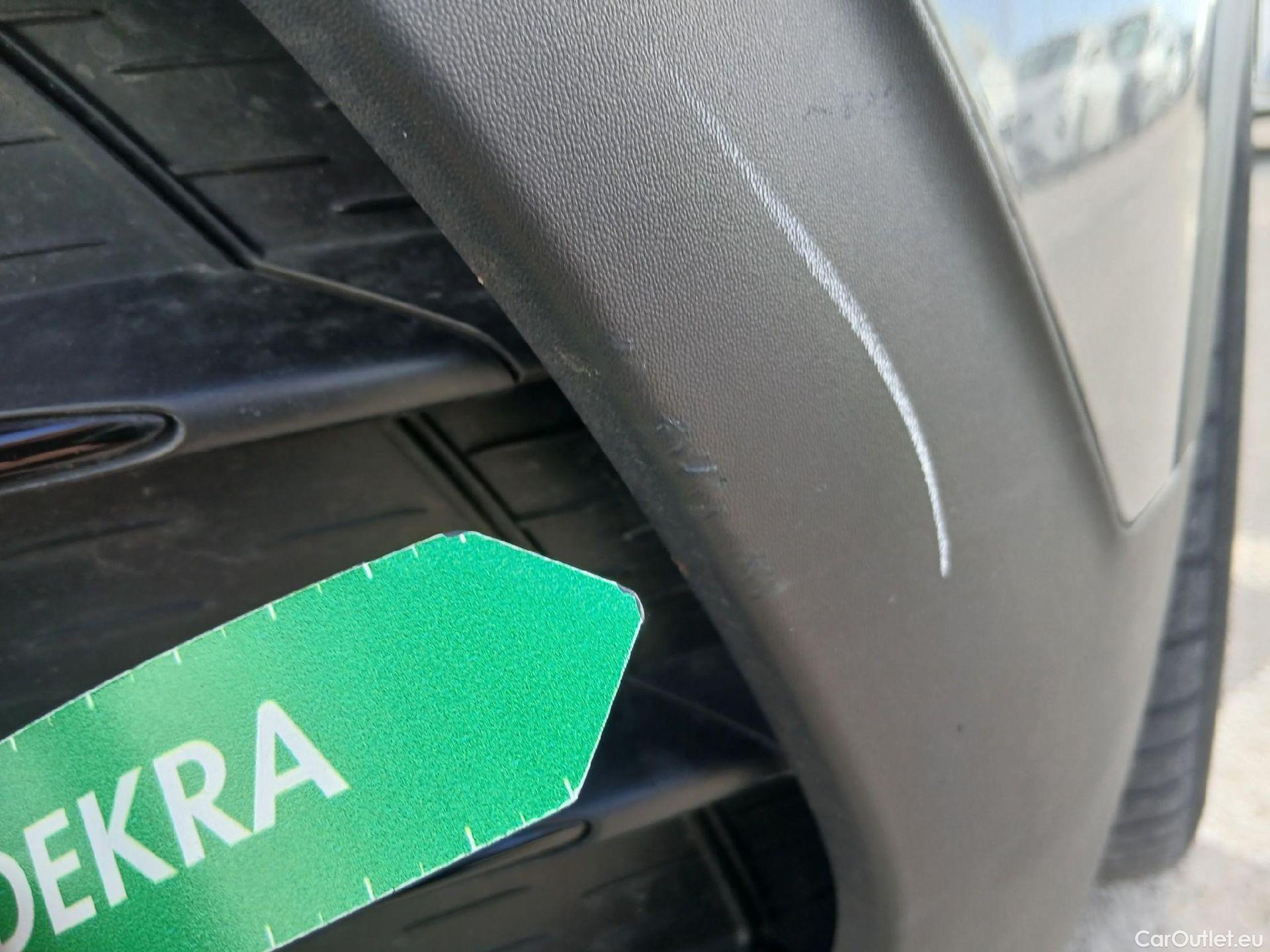  Mercedes  GLB Clase   200 d (247.612)AMG AMG Line 150CV AT8 E6d #6