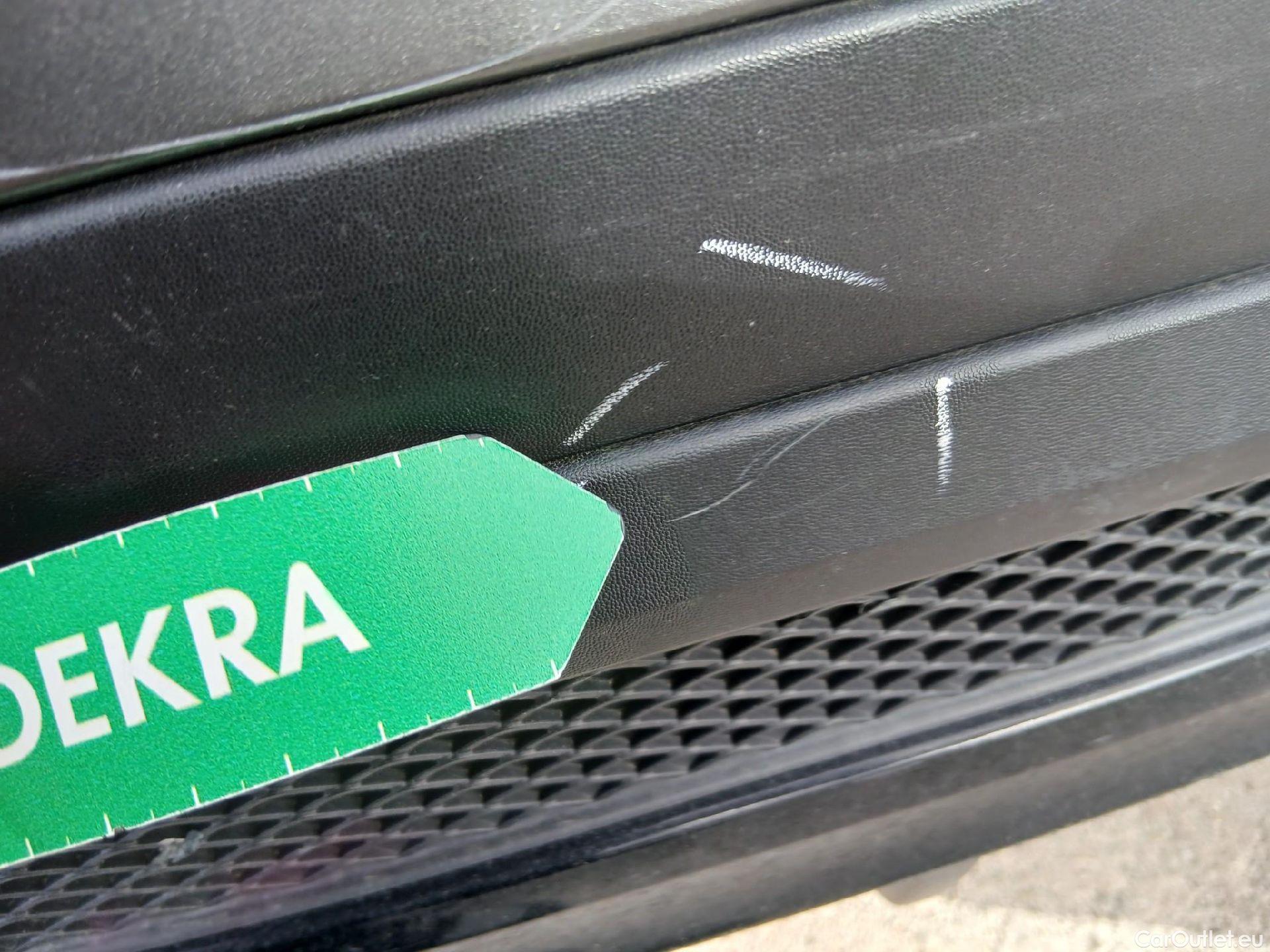  Mercedes  GLB Clase   200 d (247.612)AMG AMG Line 150CV AT8 E6d #27