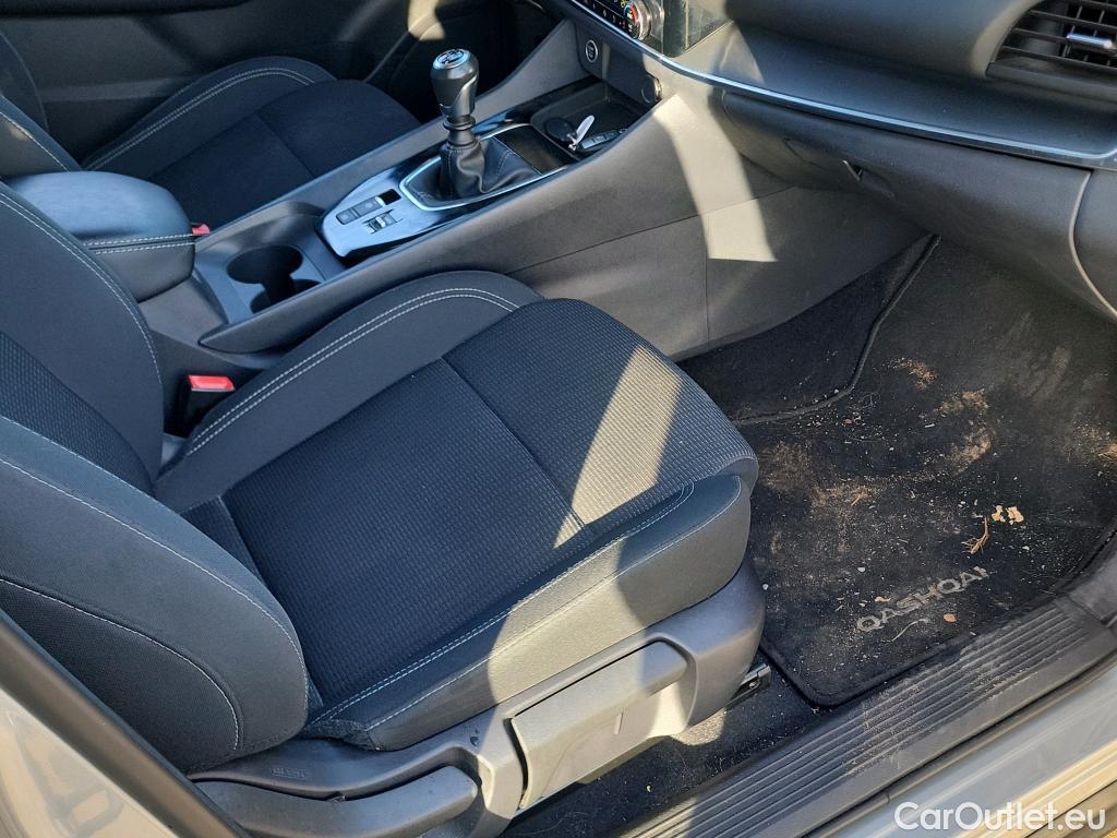  Nissan  Qashqai NISSAN  / 2021 / 5P / todoterreno DIG-T 103kW (140CV) mHEV 4x2 Acenta #19